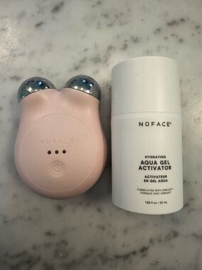 NuFace Mini+ Facial Toning Device - Pale Pink + hydrating gel activator
